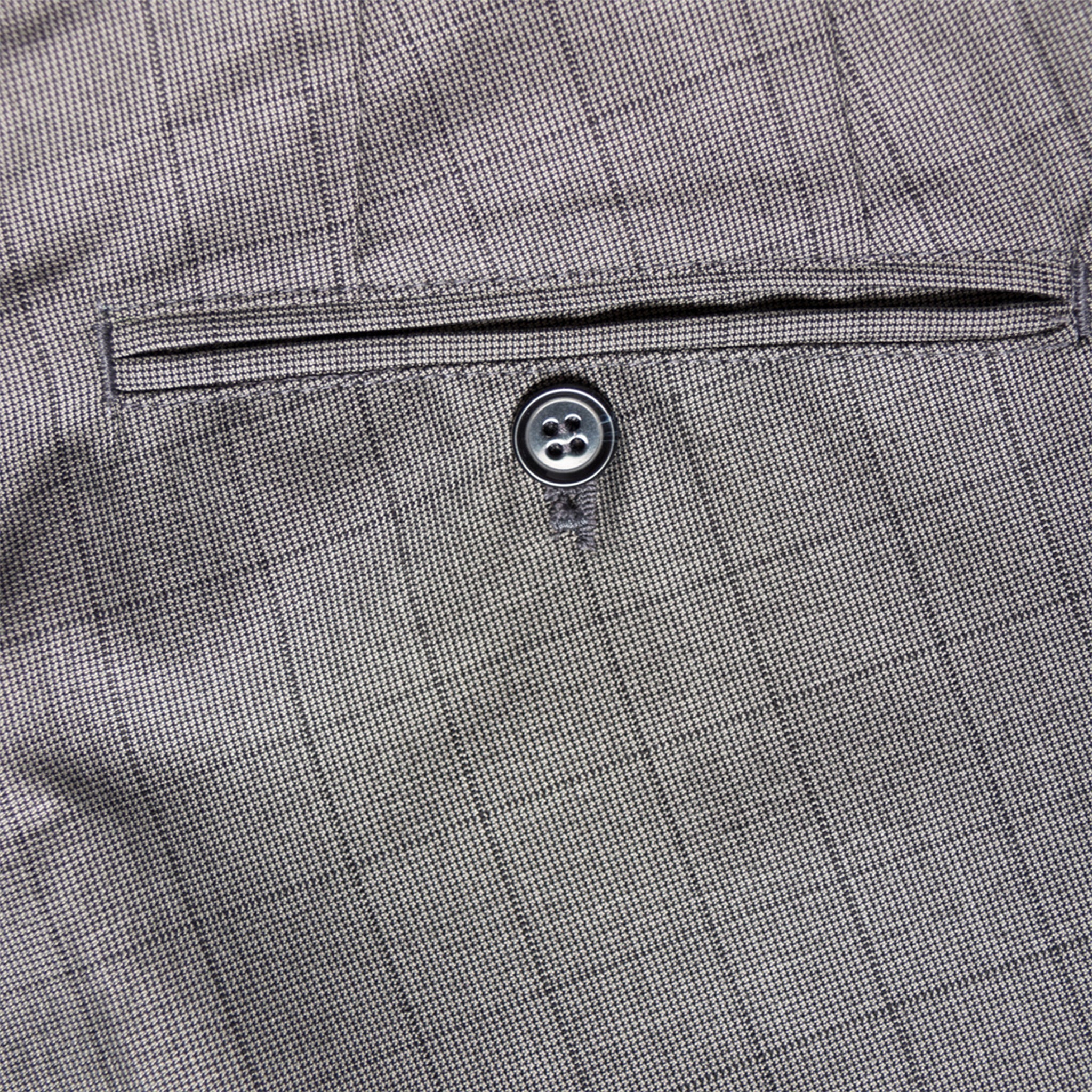 Lion Chino Grau Karo - Image 3
